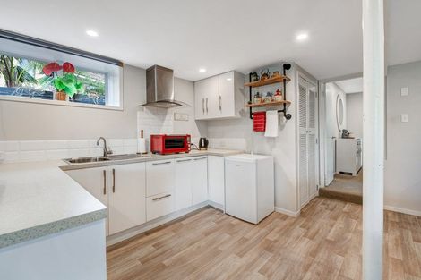 Photo of property in 6 Rakino Avenue, Manly, Whangaparaoa, 0930