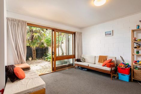 Photo of property in 7/14 Fowlds Avenue, Sandringham, Auckland, 1025