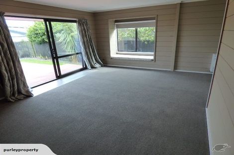 Photo of property in 2/17e Te Maru Place, Redwood, Christchurch, 8051