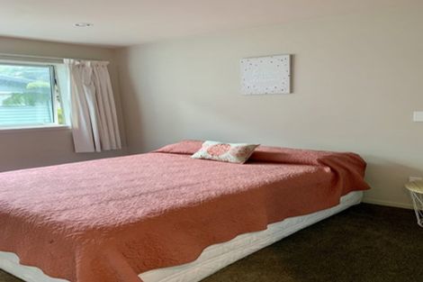 Photo of property in 9 Duncan Street, Tawa, Wellington, 5028