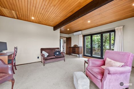 Photo of property in 14 Laurel Grove, Maungaraki, Lower Hutt, 5010