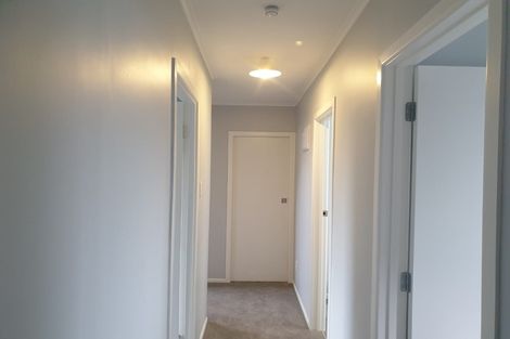 Photo of property in 3 Stevenson Road, Clarks Beach, 2122