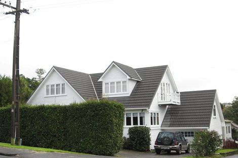 Photo of property in 44 Uxbridge Road, Mellons Bay, Auckland, 2014