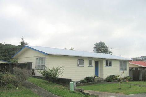 Photo of property in 11 Woolwich Close, Whitby, Porirua, 5024