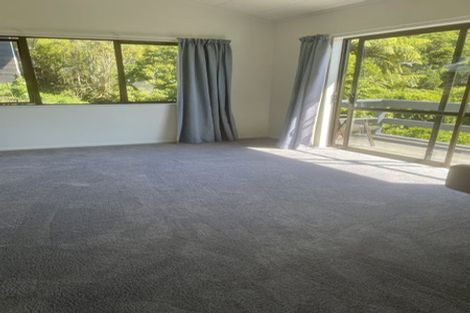 Photo of property in 1/126 Tirohanga Road, Tirohanga, Lower Hutt, 5010