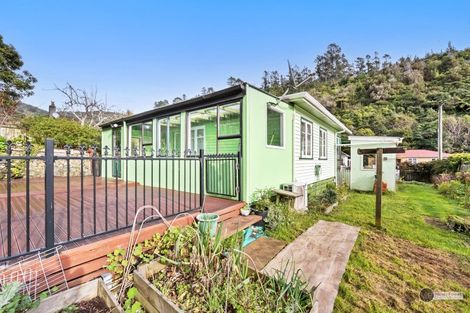 Photo of property in 23 Sunny Grove, Wainuiomata, Lower Hutt, 5014