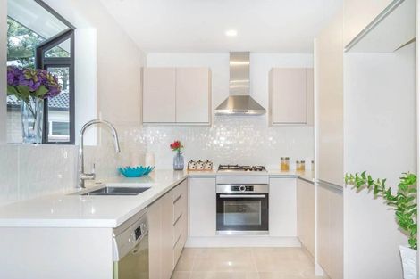 Photo of property in 40 Acacia Road, Torbay, Auckland, 0632