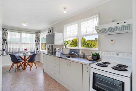 Photo of property in 14 Valencia Place, Manurewa, Auckland, 2102