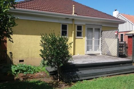Photo of property in 174 Cook Street, West End, Palmerston North, 4410
