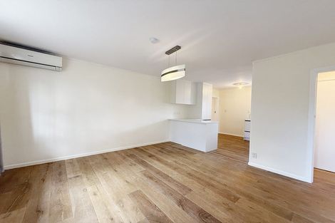 Photo of property in 1/6 Edgewater Drive, Pakuranga, Auckland, 2010