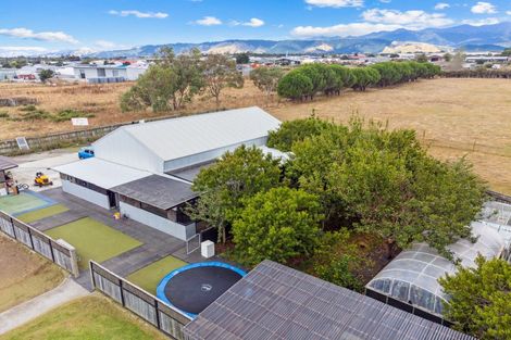 Photo of property in 53 Bruce Road, Levin, 5510