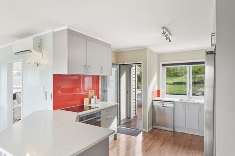 Photo of property in 9 Everard Avenue, Army Bay, Whangaparaoa, 0930