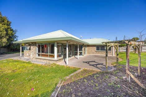 Photo of property in 14 Halcione Close, Flagstaff, Hamilton, 3210