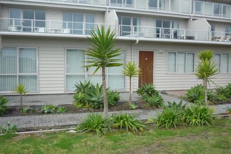 Photo of property in Santa Rosa, 3/340 Gulf Harbour Drive, Gulf Harbour, Whangaparaoa, 0930