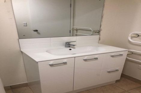 Photo of property in 43a Forrest Hill Road, Milford, Auckland, 0620