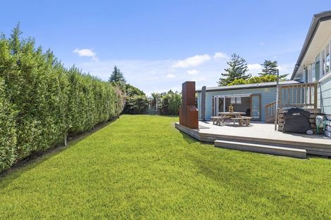 Photo of property in 28 Kinloch Road, Kinloch, Taupo, 3377