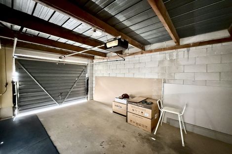 Photo of property in 2/7 Tromie Place, Highland Park, Auckland, 2010