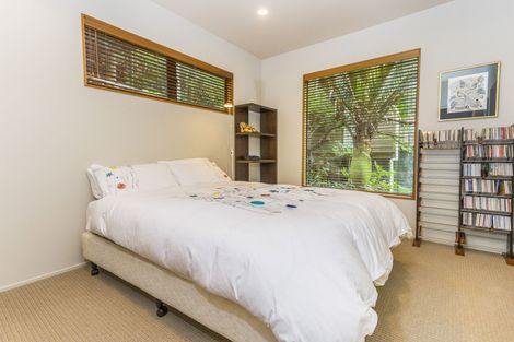 Photo of property in 409 Titirangi Road, Titirangi, Auckland, 0604