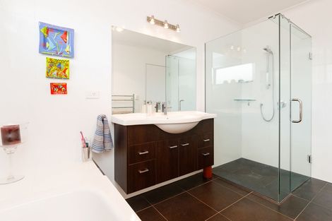 Photo of property in 47 Rodeo Drive, Kelvin Grove, Palmerston North, 4414