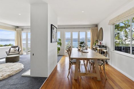 Photo of property in 22 Tai Paku Paku Road, Karaka Bays, Wellington, 6022