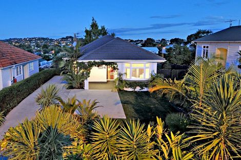 Photo of property in 684 Sandringham Road, Sandringham, Auckland, 1025