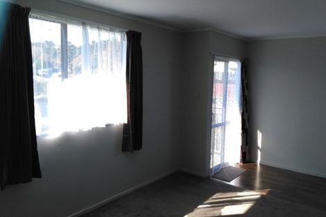 Photo of property in 1/67 Redcrest Avenue, Red Hill, Papakura, 2110