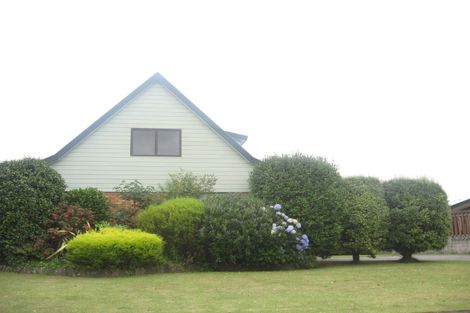 Photo of property in 15 Tynan Street, Te Puke, 3119