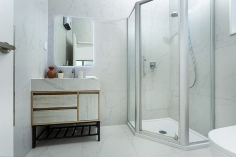 Photo of property in 32b Gulf View Road, Murrays Bay, Auckland, 0630