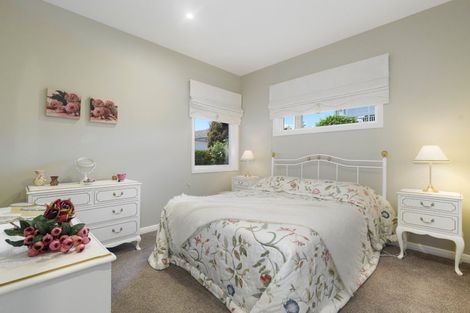 Photo of property in 5 Edgecumbe Road, Tauranga, 3110
