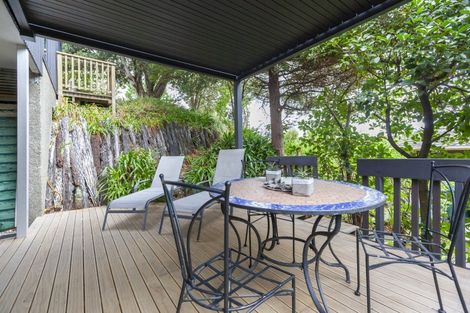 Photo of property in 20 Tiromoana Road, Raumati South, Paraparaumu, 5032