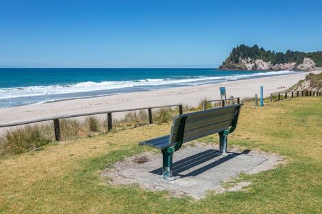 Photo of property in 18 Ross Place, Whiritoa, Whangamata, 3691