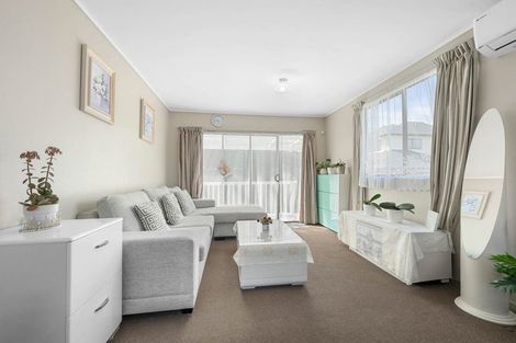 Photo of property in 2/19 Martin Road, Manurewa, Auckland, 2102