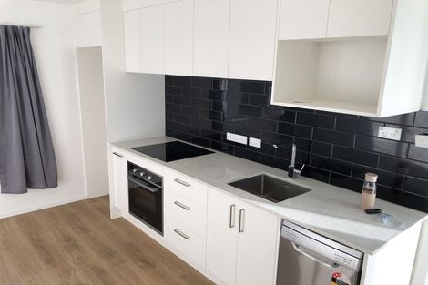 Photo of property in 39 Hindmarsh Street, Johnsonville, Wellington, 6037