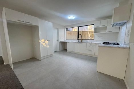 Photo of property in 14 Hurstbourn Priors, Goodwood Heights, Auckland, 2105