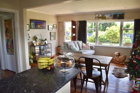 Photo of property in 16 Lemon Street, Otaki, 5512