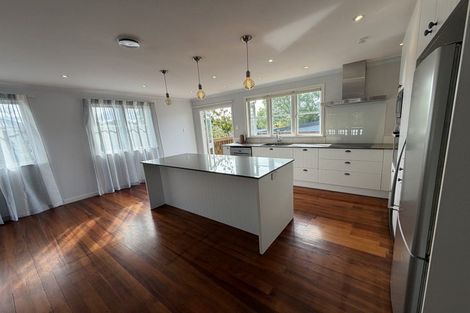 Photo of property in 19 Rame Road, Greenhithe, Auckland, 0632