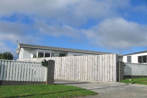 Photo of property in 74a Guadeloupe Crescent, Grenada Village, Wellington, 6037