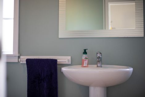 Photo of property in 8a Gilmour Street, Raglan, 3225