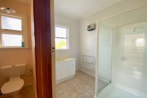 Photo of property in 17 Balmoral Street, Oamaru North, Oamaru, 9400