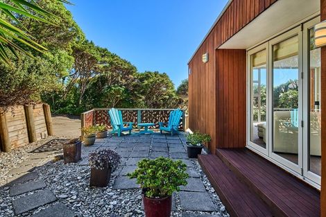 Photo of property in 53 Exploration Way, Whitby, Porirua, 5024