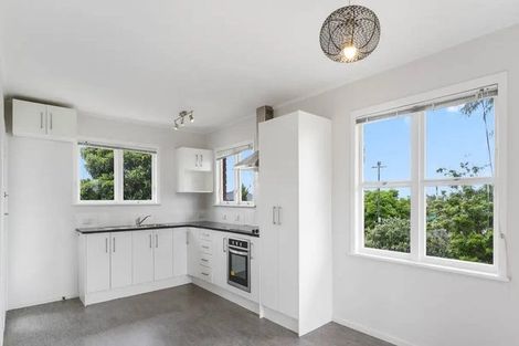 Photo of property in 8 Sterling Avenue, Manurewa East, Auckland, 2102