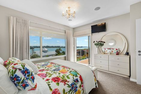 Photo of property in 5 Edgecumbe Road, Tauranga, 3110