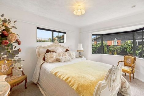 Photo of property in 6 Surrey Lane, Levin, 5510