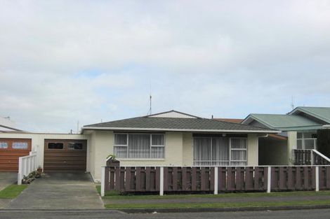 Photo of property in 21 Exeter Street, Levin, 5510