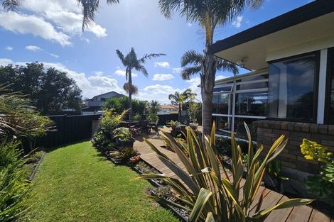 Photo of property in 96a Dickson Road, Papamoa Beach, Papamoa, 3118