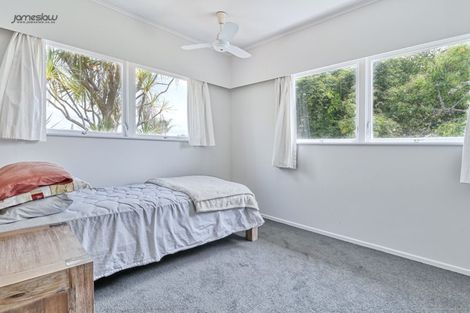 Photo of property in 140 Edmonton Road, Te Atatu South, Auckland, 0610