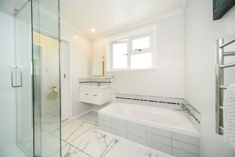 Photo of property in 1 High Street, Bulls, 4818