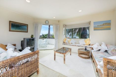 Photo of property in 63a Princes Street, Northcote Point, Auckland, 0627