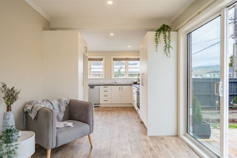 Photo of property in 2/30 Marion Street, Silverstream, Upper Hutt, 5019