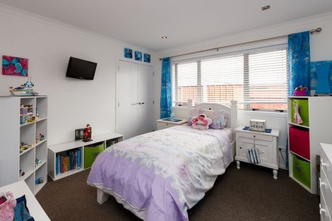 Photo of property in 47 Rodeo Drive, Kelvin Grove, Palmerston North, 4414